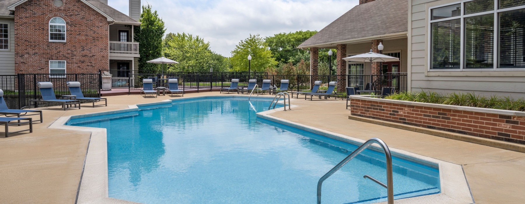 a swimming pool in a courtyard